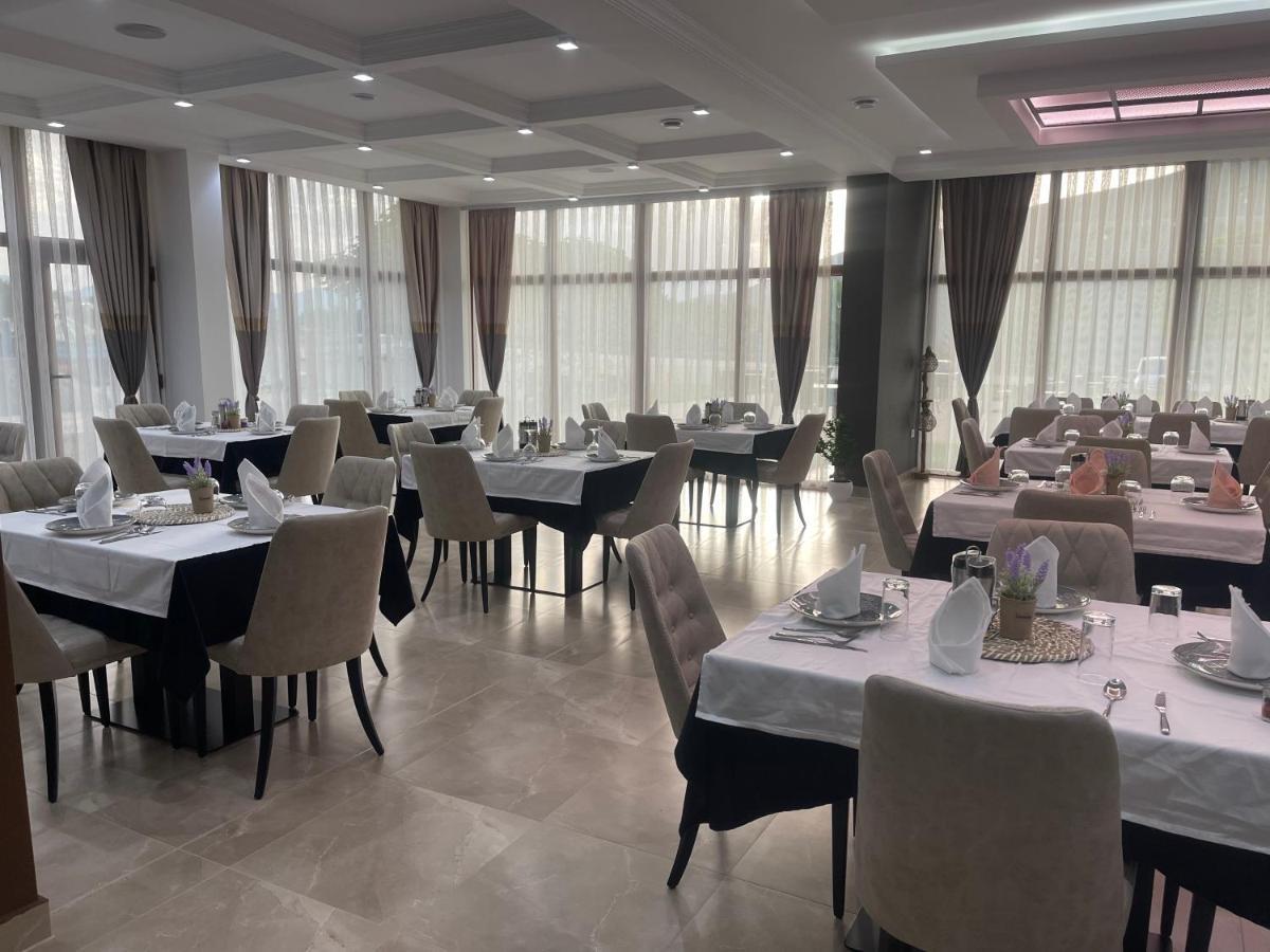 Hotel Dardania Kukes Kültér fotó