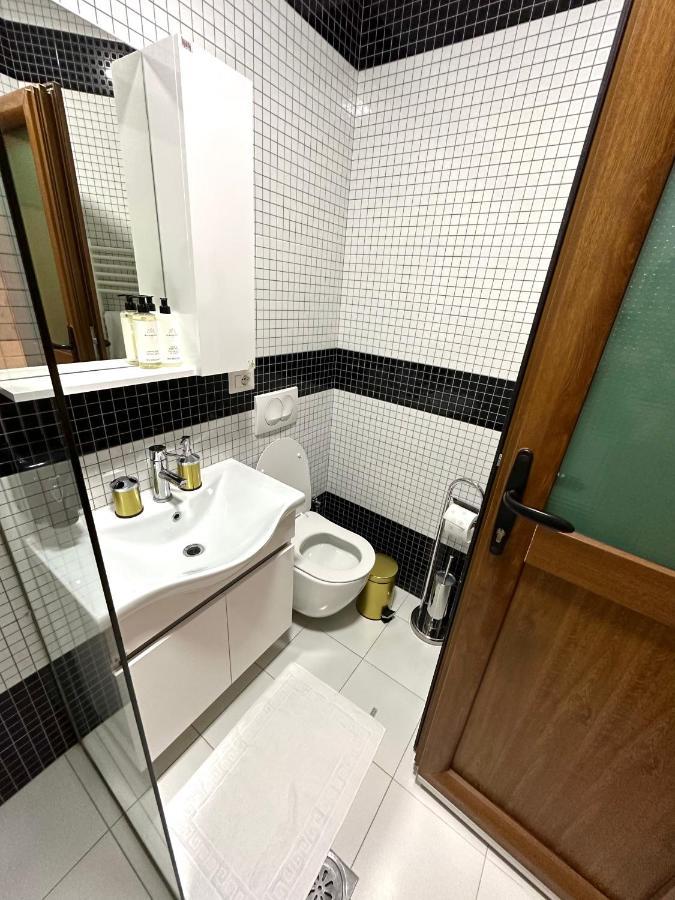 Hotel Dardania Kukes Kültér fotó